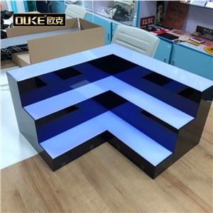 ชั้นวางไวน์อะคริลิคสีสันสดใสพร้อมไฟ LED